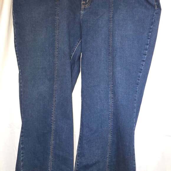 Lane Bryant Denim - SEVEN 7 of all Man Kind Wide Leg Center Stitch Jeans Mid Rise Dark Wash size 28